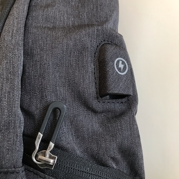 NWT Multi-Compartment Backpack - Picture 4 of 7